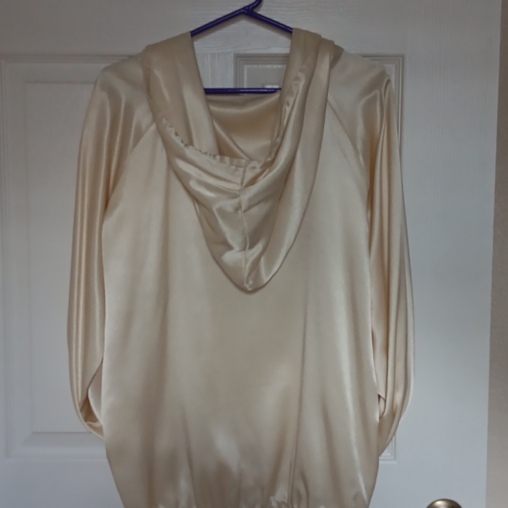 Vintage Cream Satin Pullover Hooded Sweatshirt.Size L - Picture 7 of 14